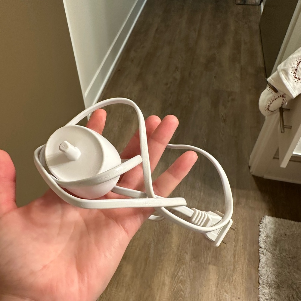 Oral B electric toothbrush charger